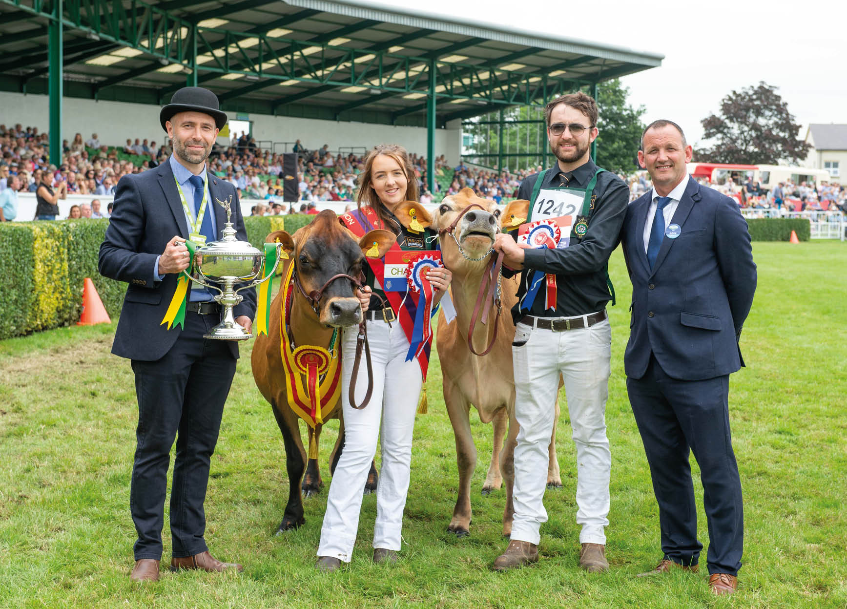 2019_Blythwood Pairs Dairy champion - Jerseys. L-r - Gavin Thompson from sponsor Asda presenting. Ellie Saxby with Saxowne Precision Cash 89 and Tom Saxby with Thurlstone Topeka Orange from Bawtry, South Yorkshire.  Judge Duncan Hunter (right).  Photography by Richard Walker